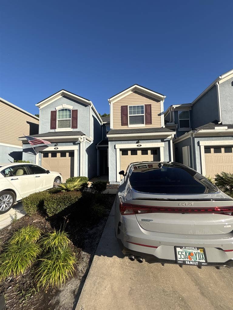 ROOM AVAILABLE FOR MOVE ASAP