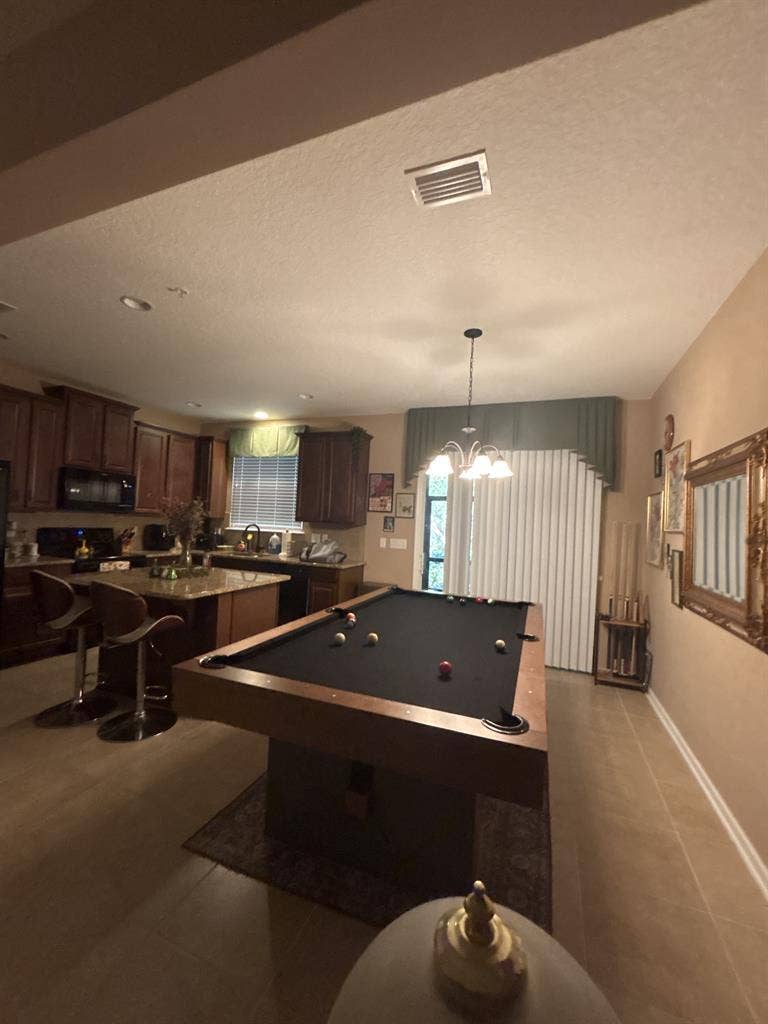 ROOM AVAILABLE FOR MOVE ASAP