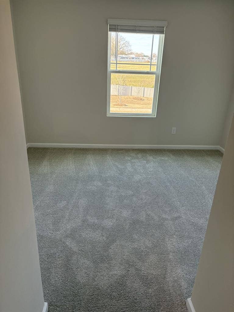 2 ROOMS WITH SHARED BATH AVAILABLE