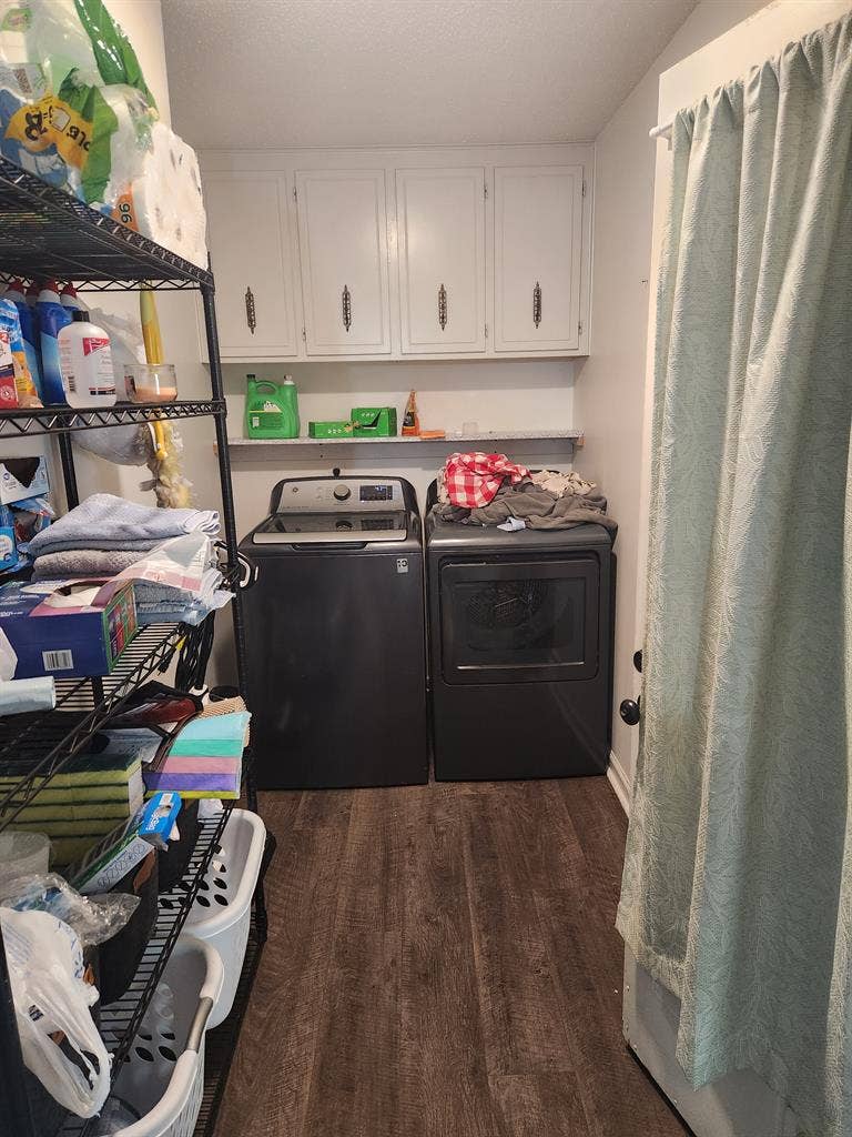 Room for rent in furnished house