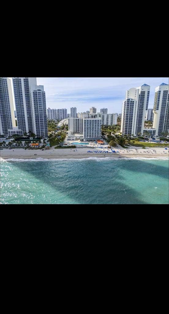 Sunny Isles Ocean Front! Bills incl