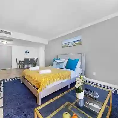 Sunny Isles Ocean Front! Bills incl