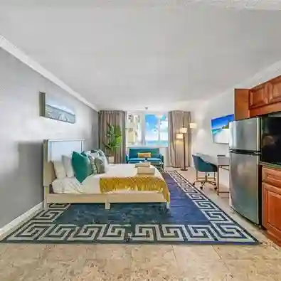 Sunny Isles Ocean Front! Bills incl