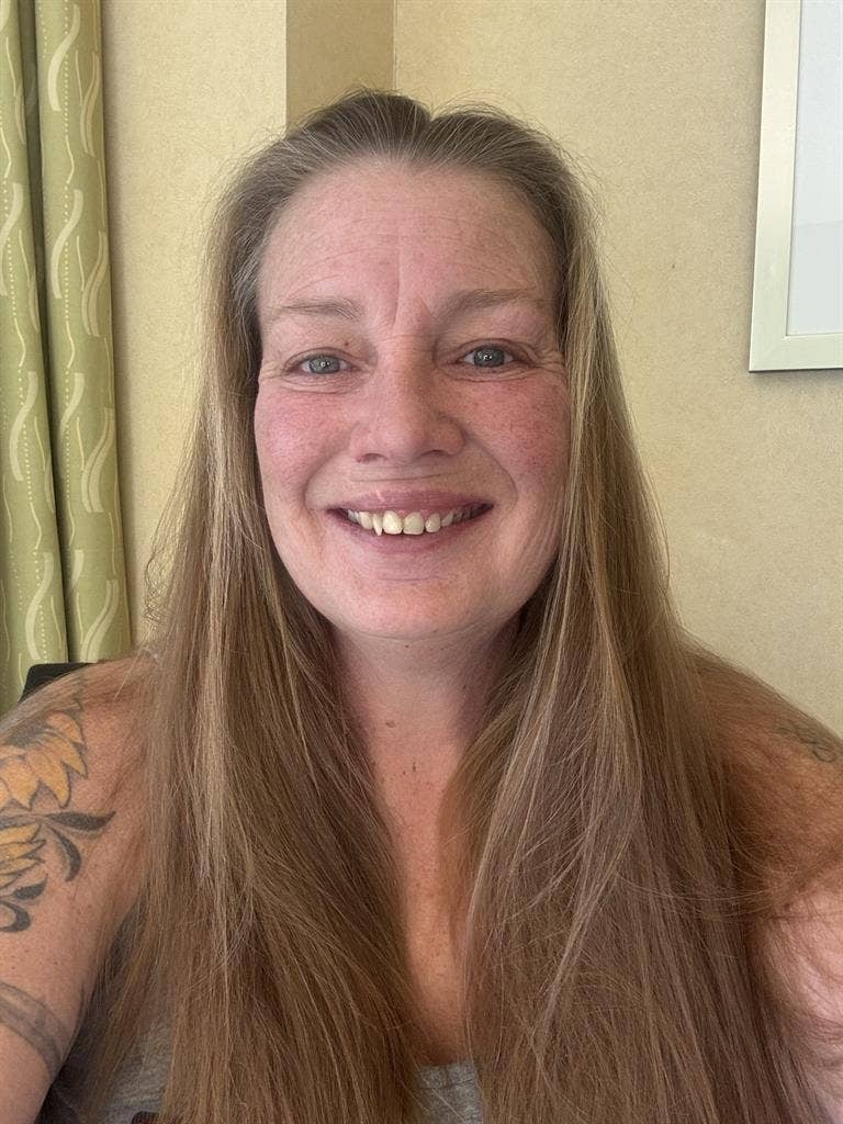 Must love Cats to live with me.