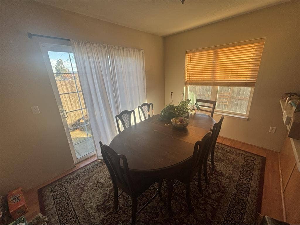 Master bedroom open for next lease