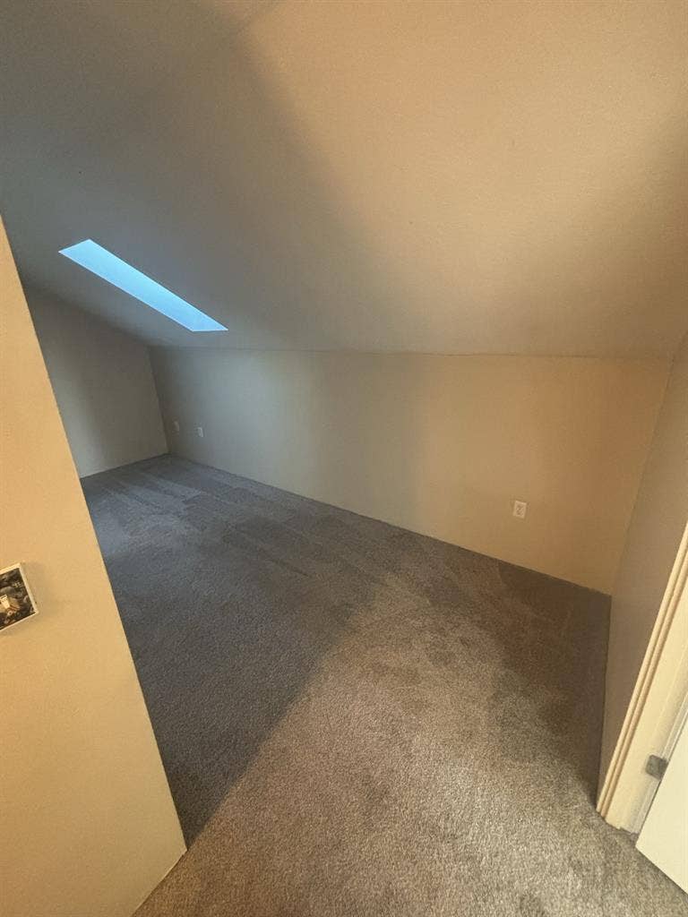 Master bedroom open for next lease
