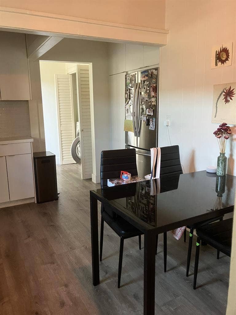 Nice room in cute South Park home!