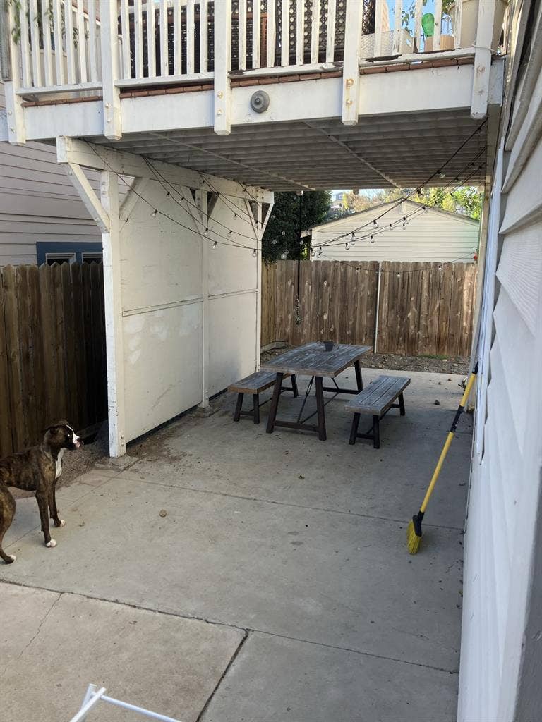 Nice room in cute South Park home!