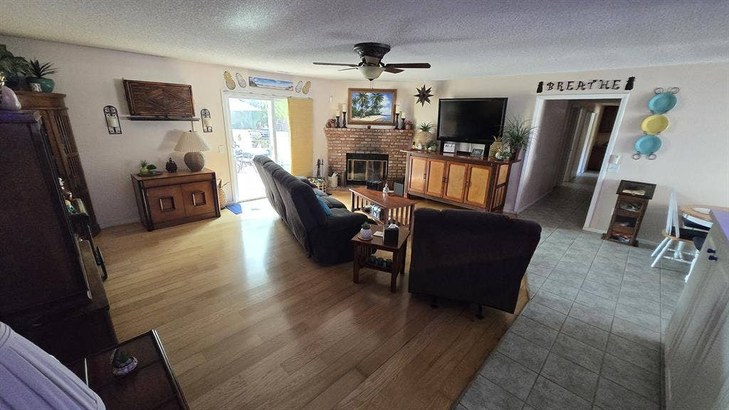 Large Furnished Room