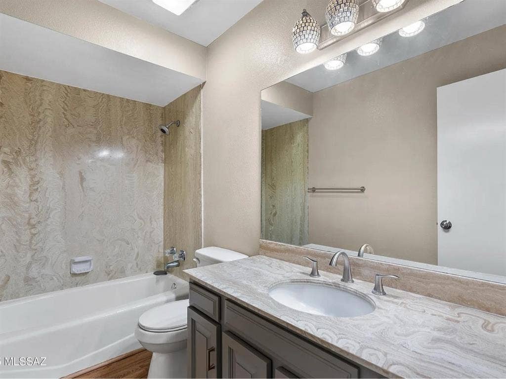 Looking for a roommate!!!