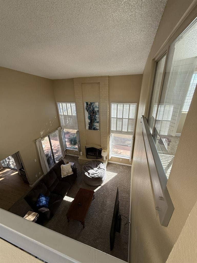 Looking for a roommate!!!