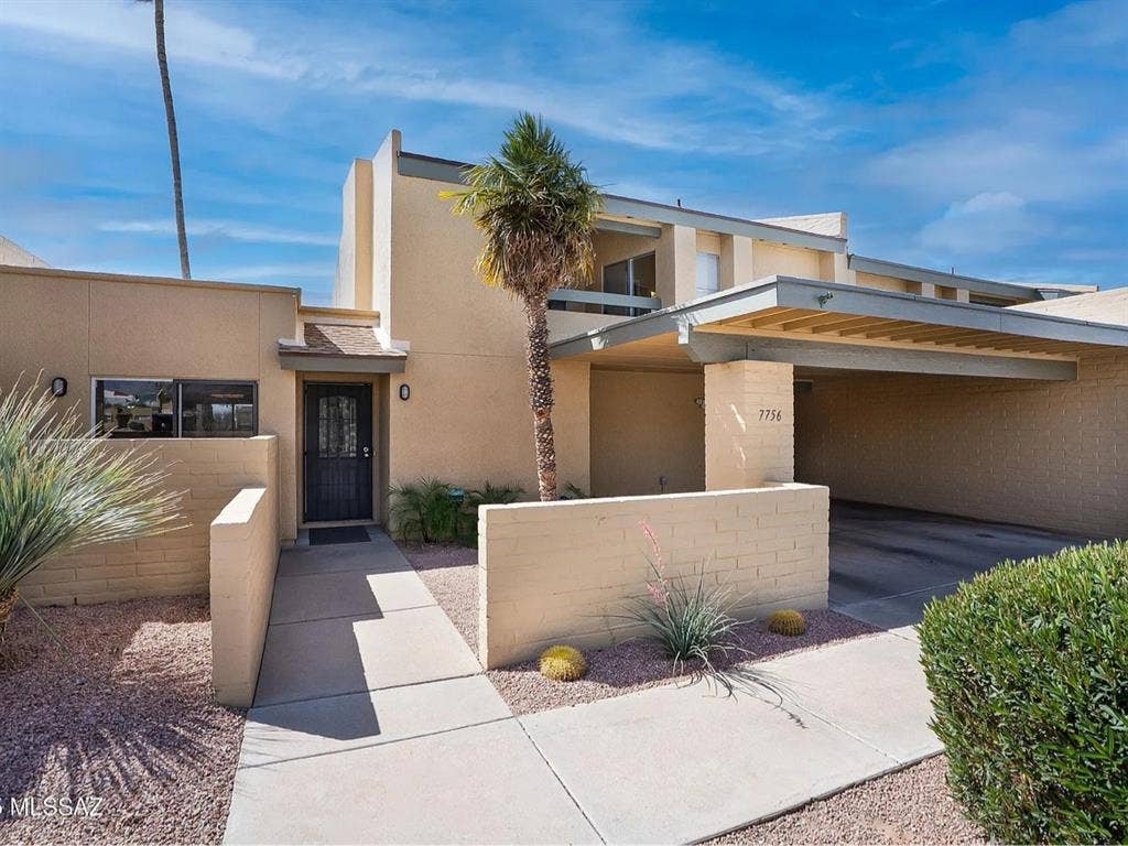 Looking for a roommate!!!