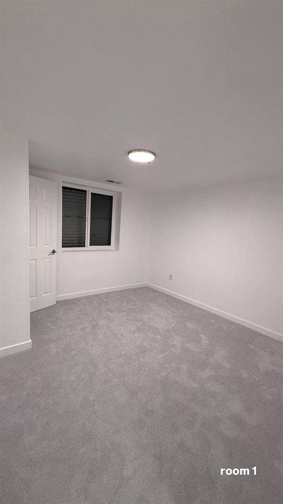 Looking for 2 Tenants