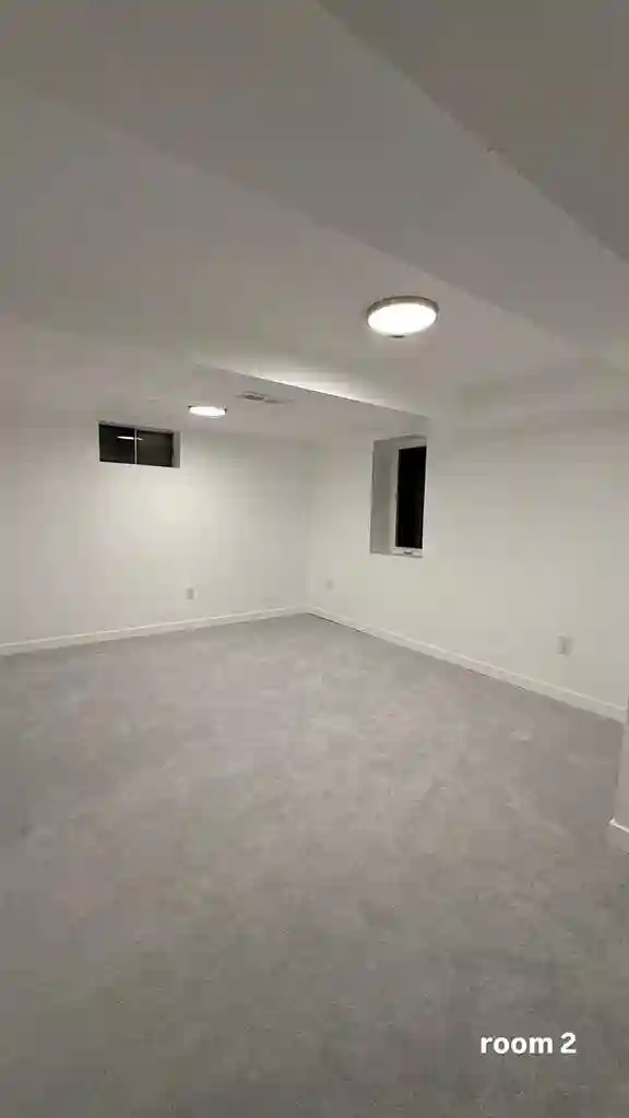 Looking for 2 Tenants