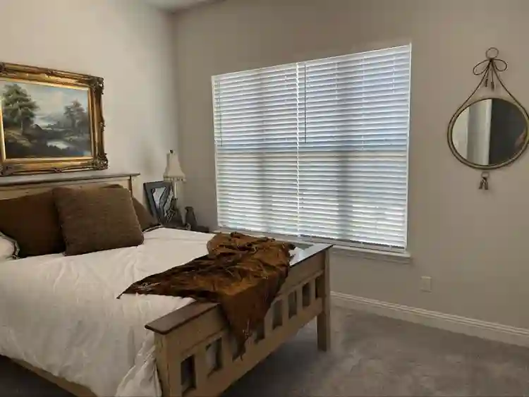 Furnished Room in New Home by UTD