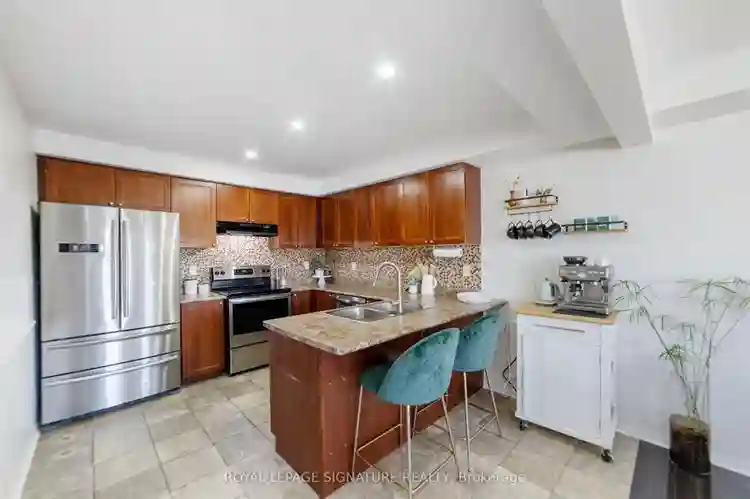 3 Bedroom Townhouse in Oakville