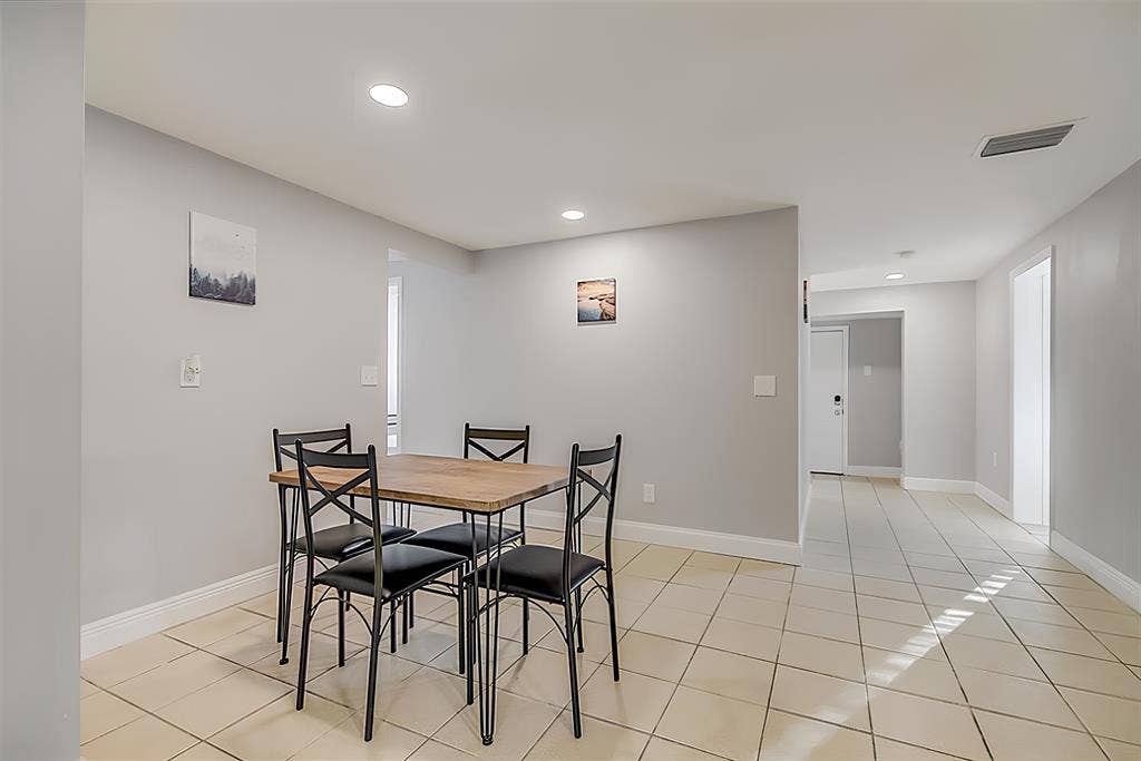 8 BR in Tampa