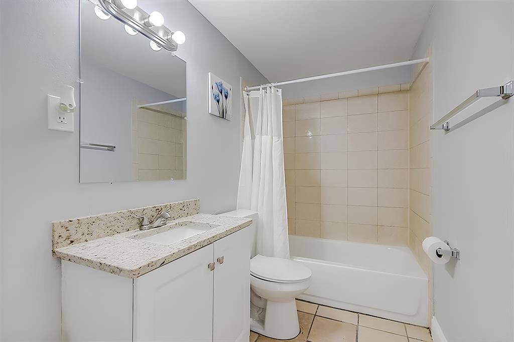 8 BR in Tampa