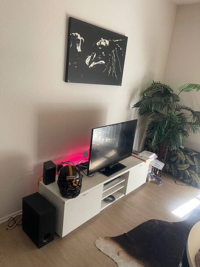 $br  Private Bedroom