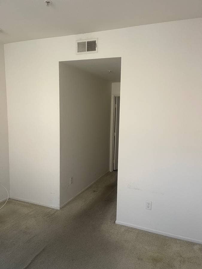 $br  Private Bedroom
