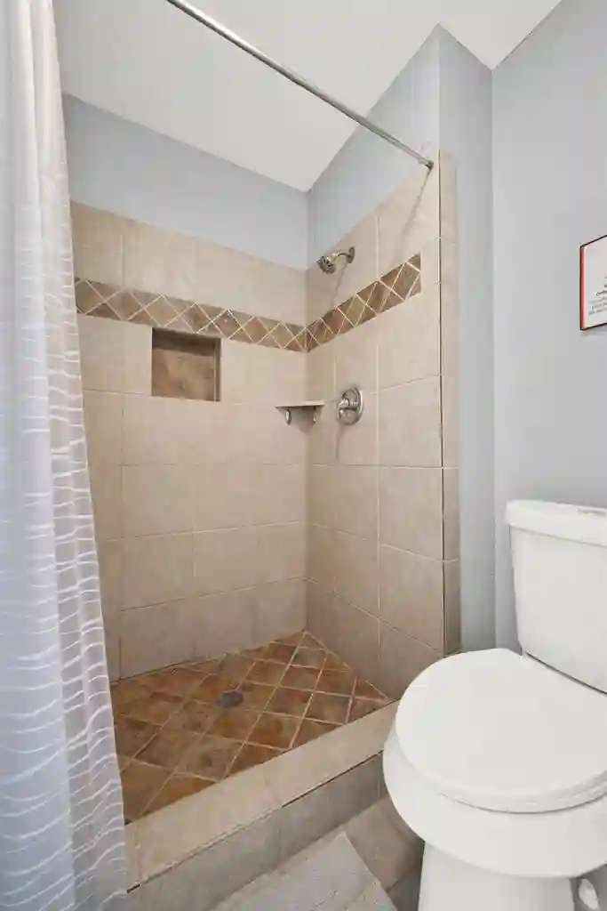 6 BR in San Antonio