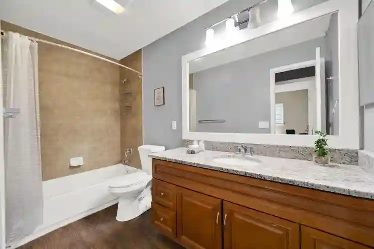 6 BR in San Antonio