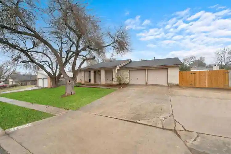 6 BR in San Antonio