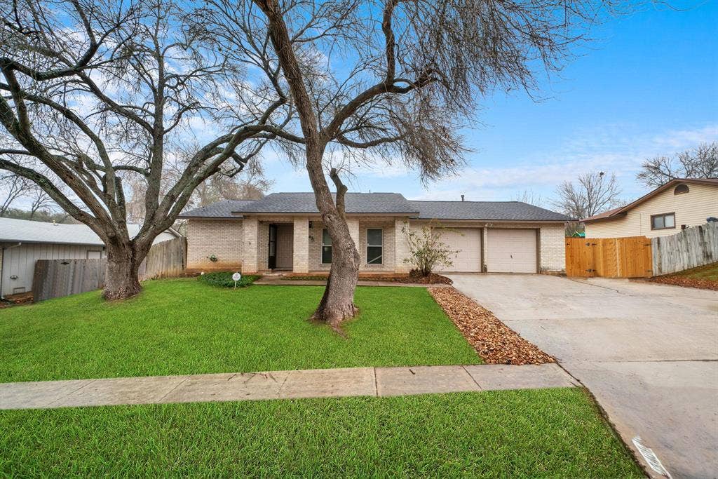 6 BR in San Antonio