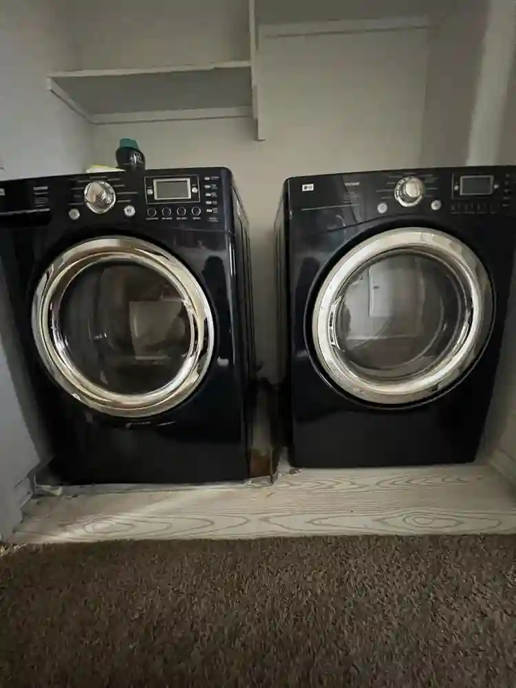 Private Bed & Bath w/ Hwy Access