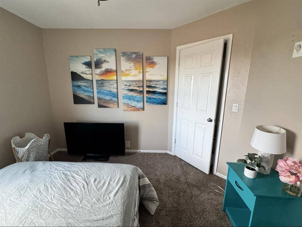 Private Bed & Bath w/ Hwy Access