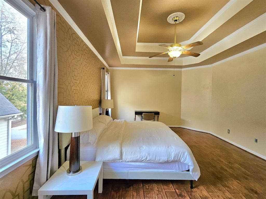 5 BR in Douglasville