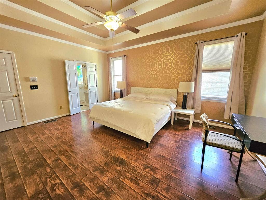 5 BR in Douglasville