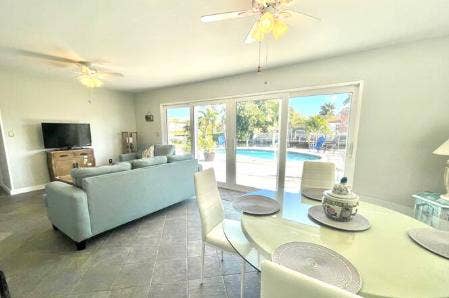 2 BR in Cape Coral