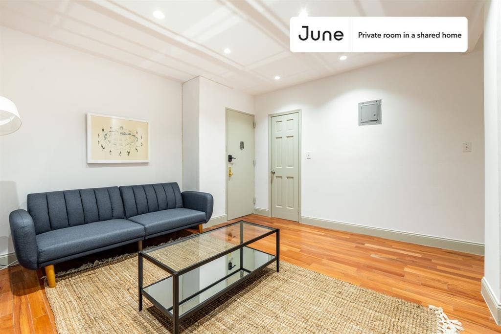 2 BR in New York City