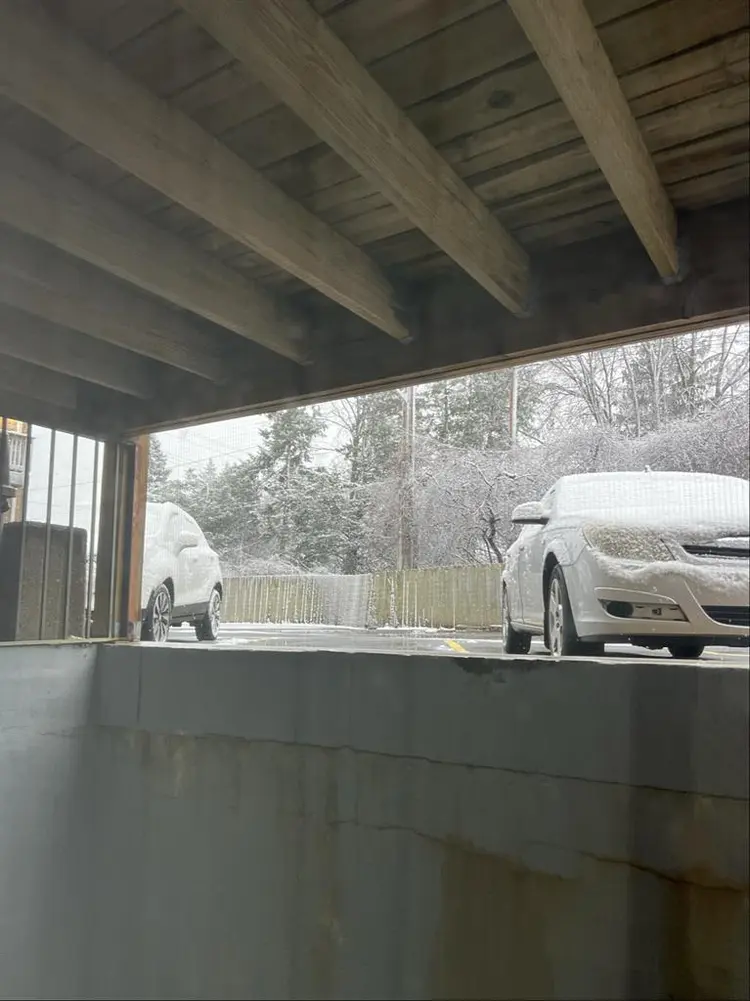 Studio Sublet Dec-June