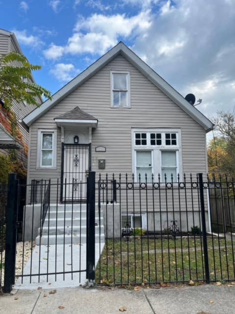 Beautiful 4 bedroom / 2 bath home!