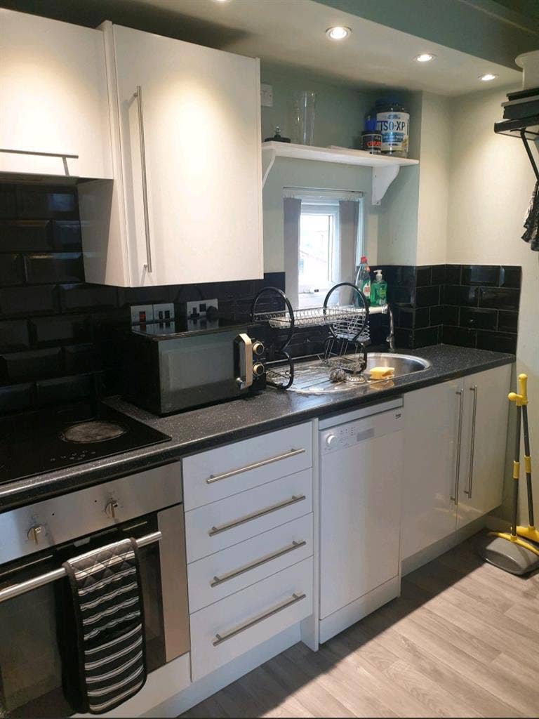 Double bedroom (all bills included)