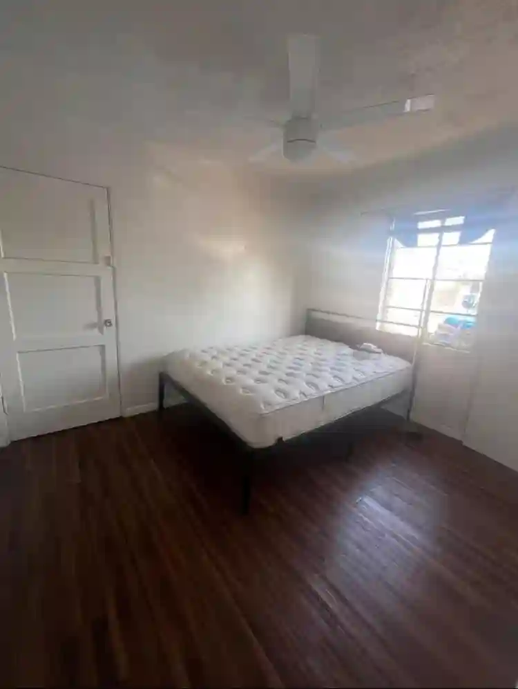 Room in Arcadia Lite