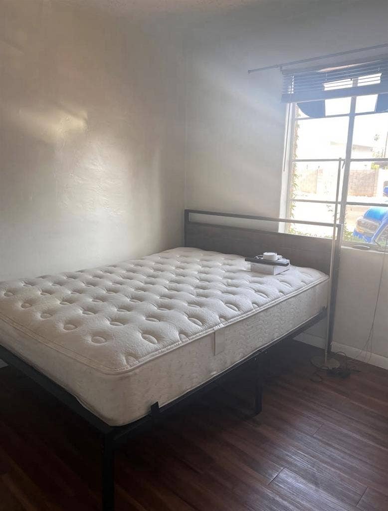 Room in Arcadia Lite