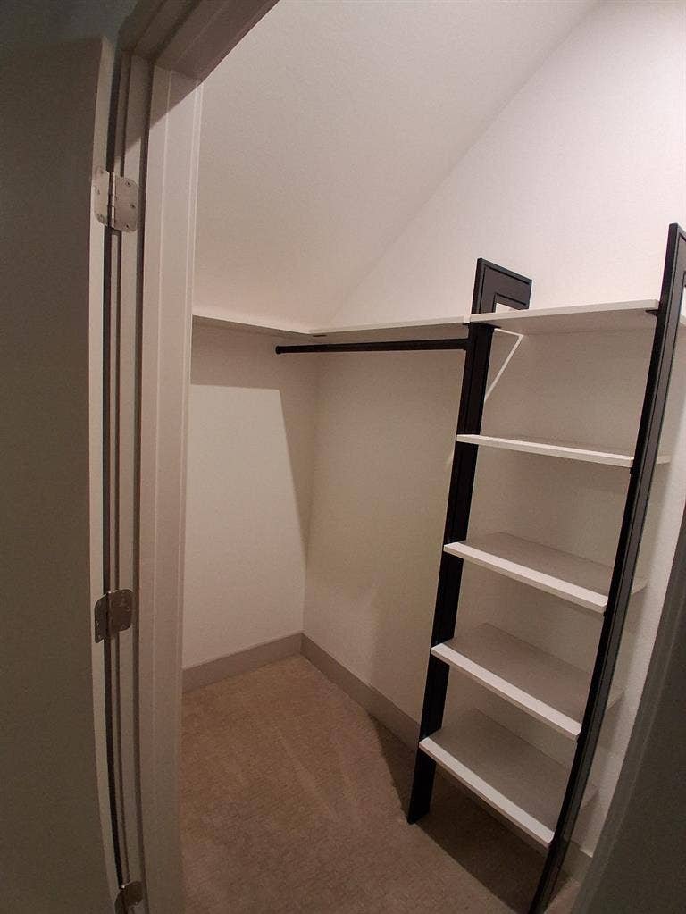 Private room, private bath $