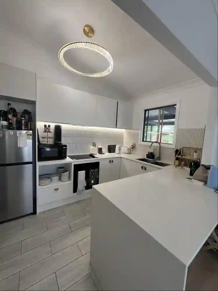 Female flatmate wanted - $ p/w