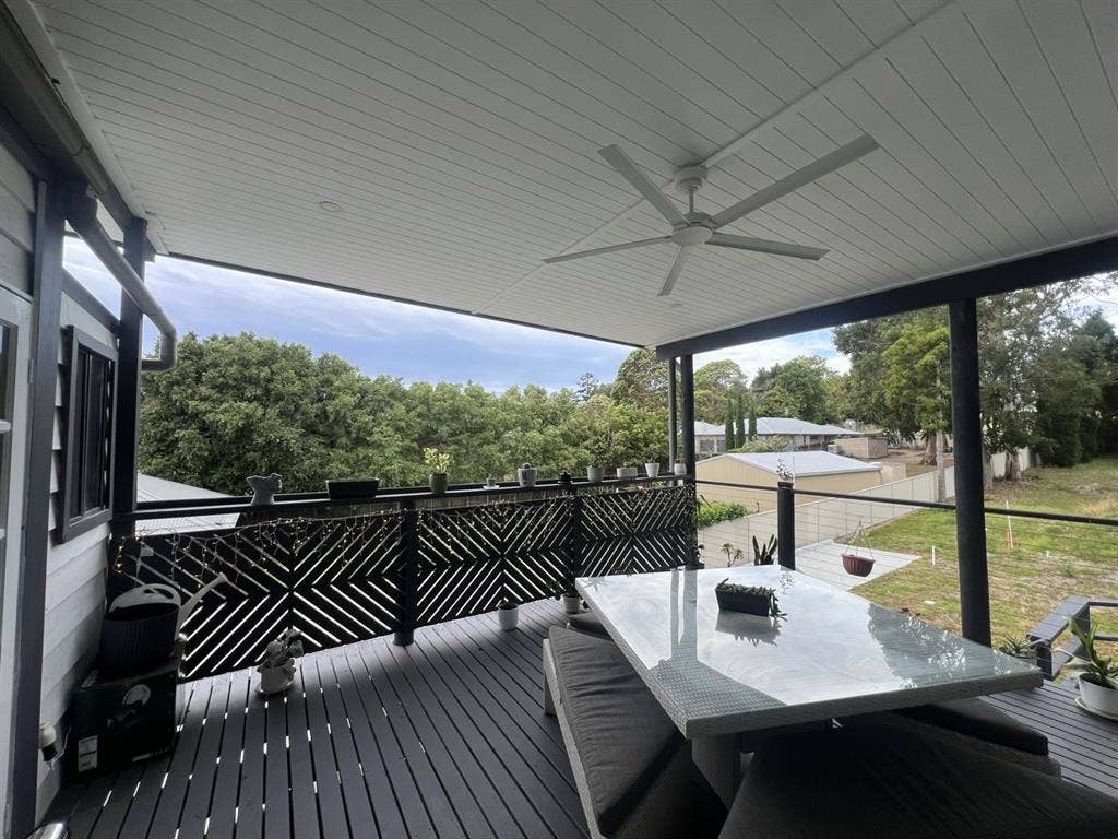 Female flatmate wanted - $ p/w