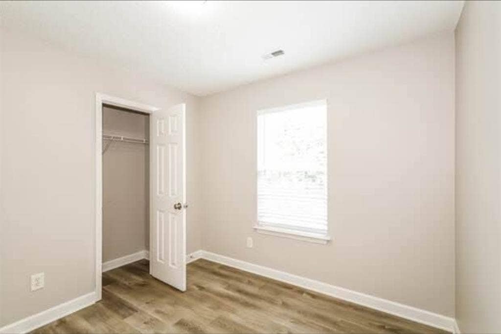 Private room for rent