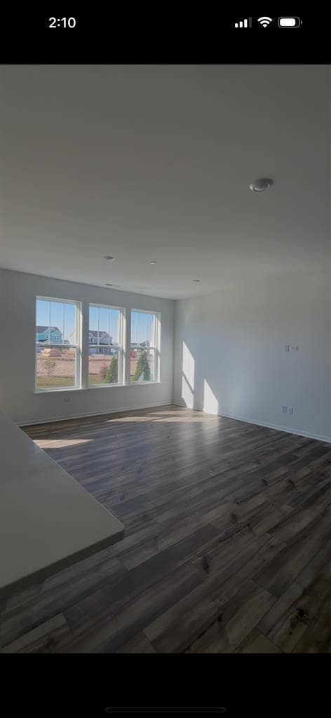 New townhome sublease