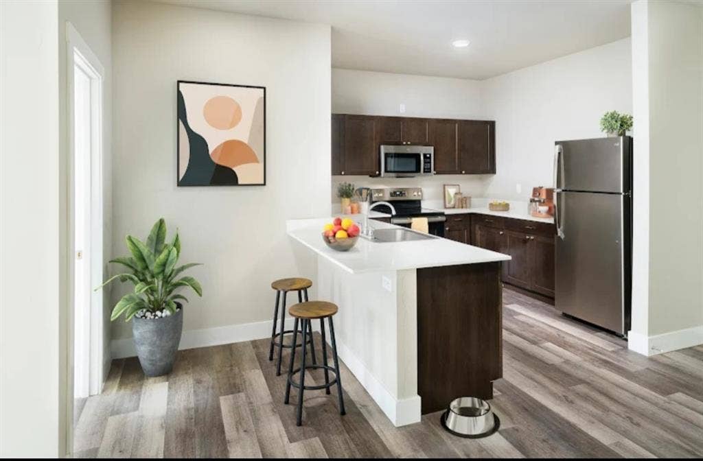 Quiet Safe. Private room.