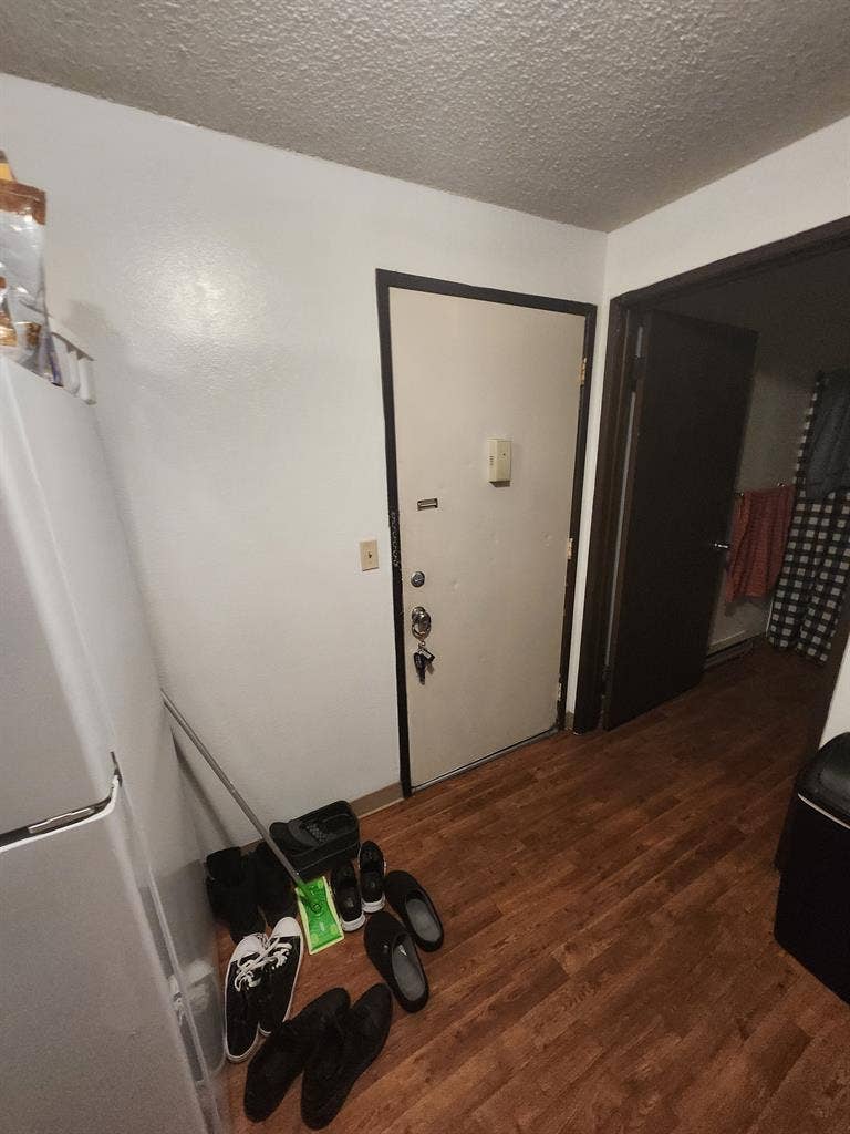 Living room for rent