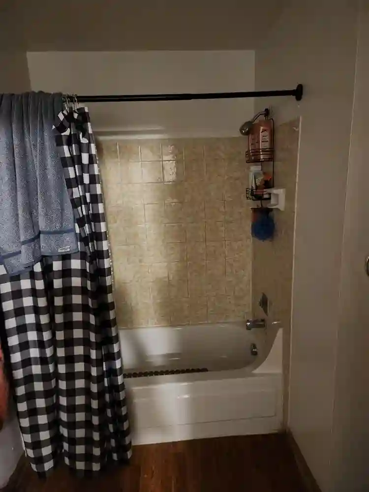 Living room for rent