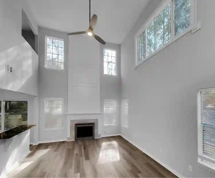 Room for Rent in Duluth Home!