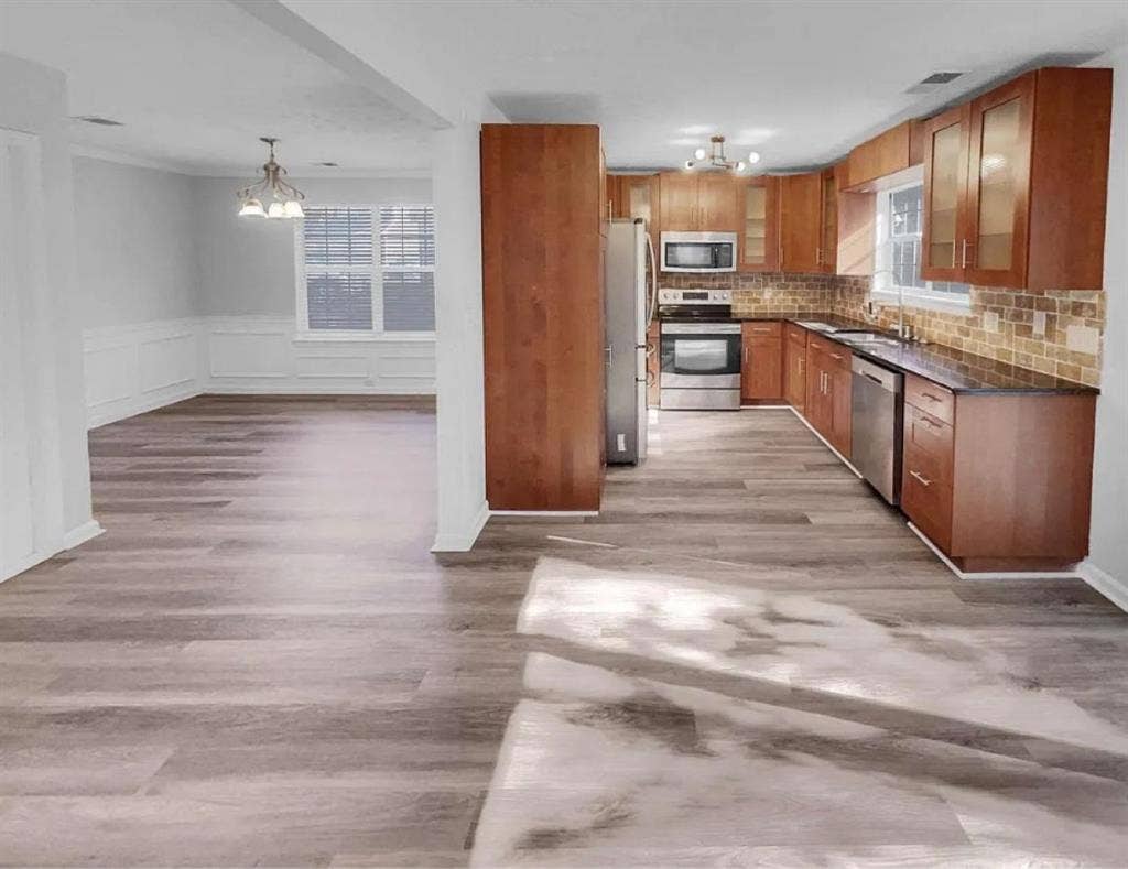 Room for Rent in Duluth Home!