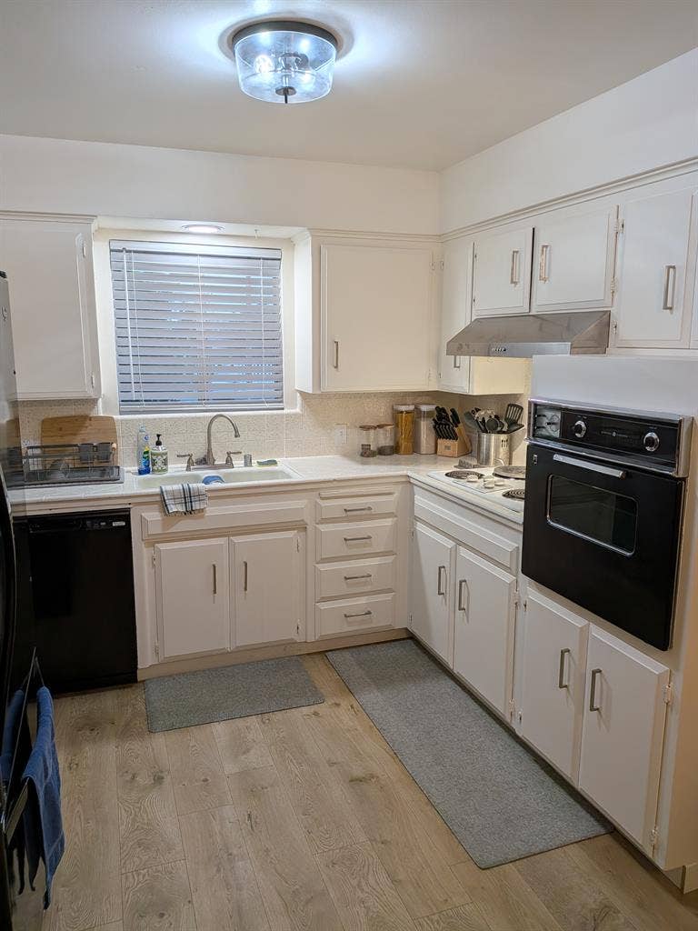 Holland House Room for Rent